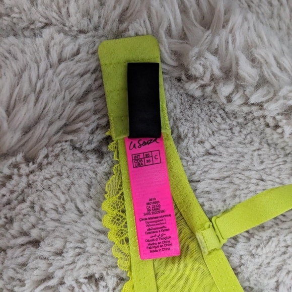 2/$25 La SENZA Sheer Floral Lace Bra - Picture 5 of 5